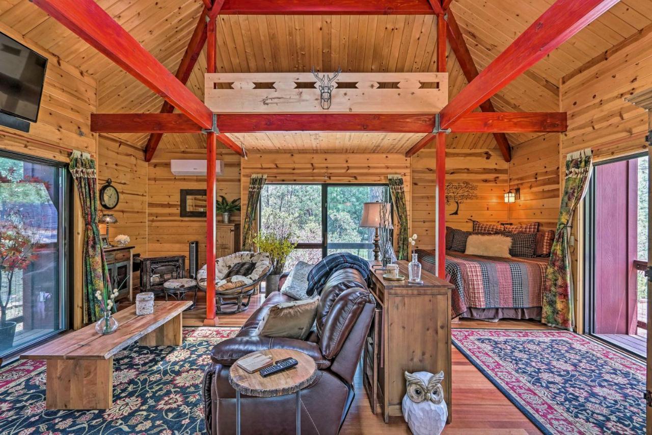 Romantic Strawberryandpine Studio Cabin With Deck! Exterior foto